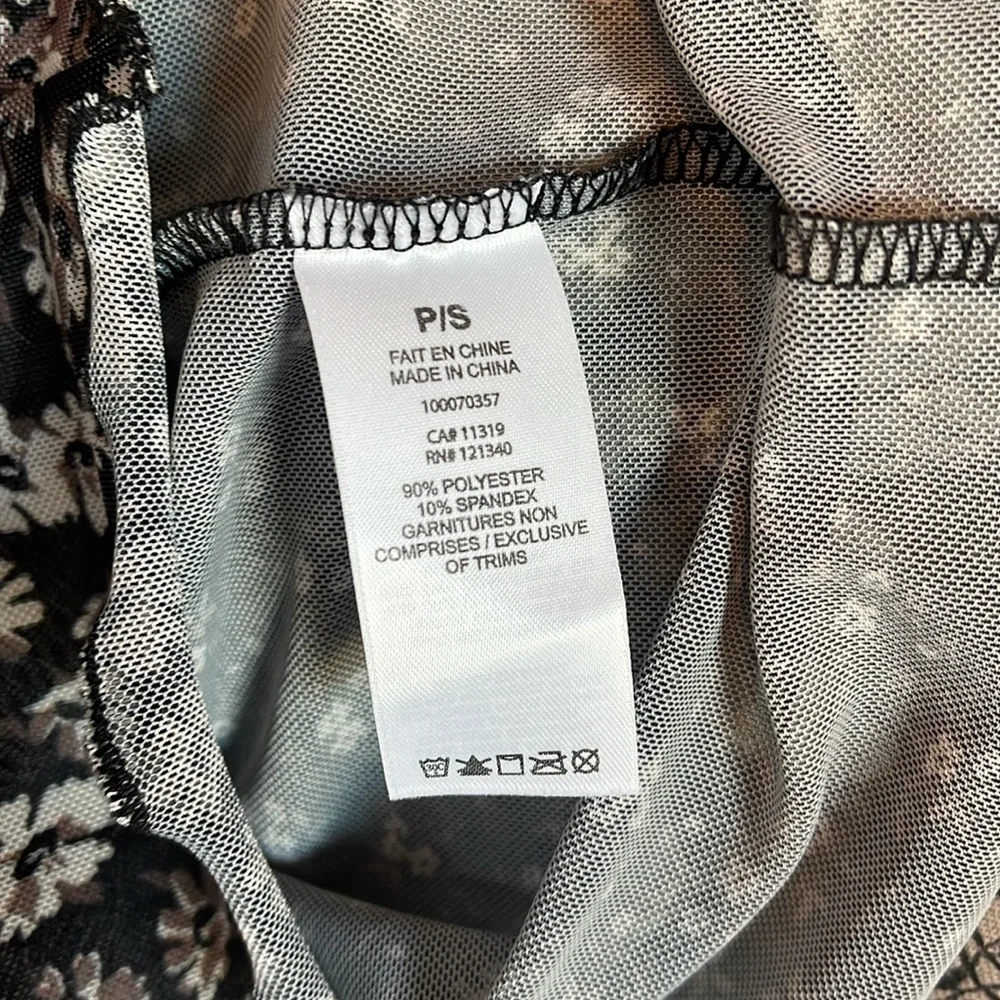 Floral Mesh Patterned Top - Picture 4 of 4